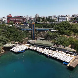 4* Hotell Bilem &